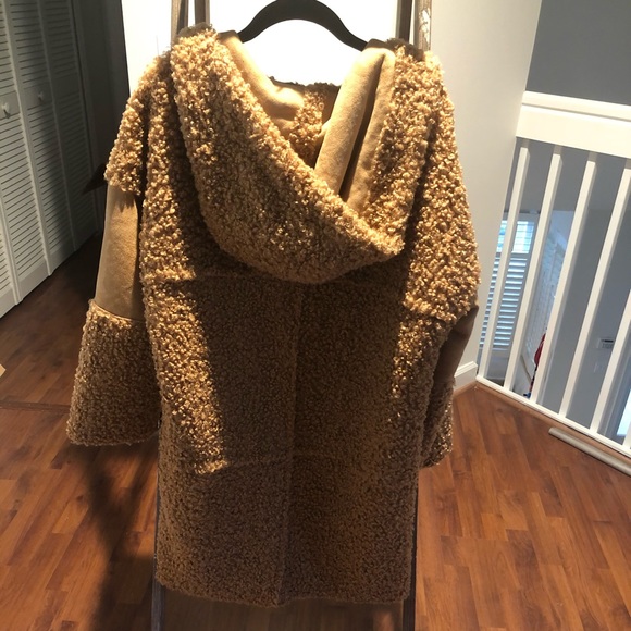 BRAND NEW FAUX SHEARLING AND SUEDE JACKET - Picture 2 of 3